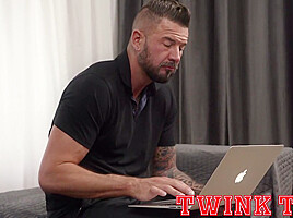 TwinkTop Tall ripped sexy muscle coach Dolf Dietrich fucked by twink