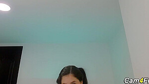 Ugly Saggy Tit Model Fucks Her Shoes