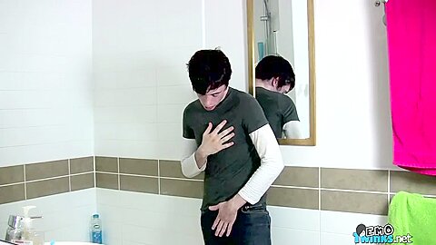 Uncut Emo Boy Ashley Hawkes - Ashley Hawkes