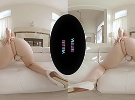 VRALLURE How Well Do You Know Kay Carter?