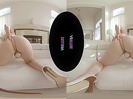 VRALLURE How Well Do You Know Kay Carter?