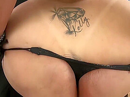 Vem Supresa Por Ai Com A Trans Bbw Mais Procurada Do Brasil - Kelly Bbw - Milla Andrade 11 Min