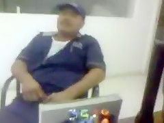 Viejos cochinos en la oficina