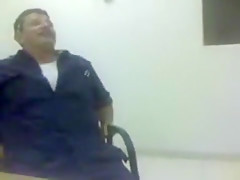 Viejos cochinos en la oficina