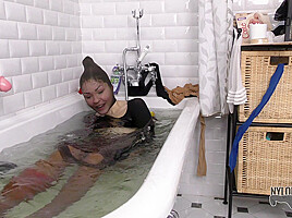 Wet Pantyhose Fun With Malishka