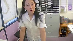 Wetting At Work - Ineed2pee (Cheyenne)