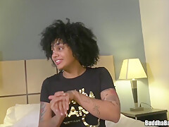 Xo Pink In S First Threesome