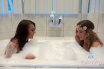 Your Dates 69 Each O - Alison Faye And Janice Griffith