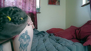 amateur star riding cock and moaning loud
