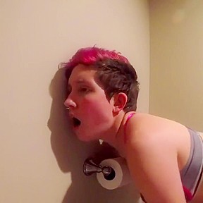 bathroom quicky with booty bling