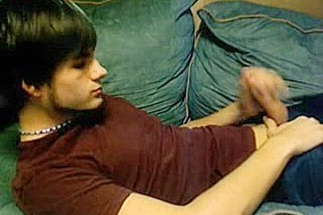 boy-friend jerk off and cum on cam