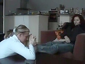 feet sniffing