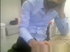 guy on cam 242