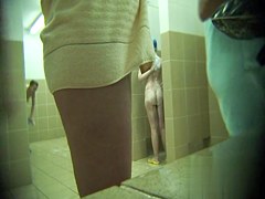 in public pool showers 728