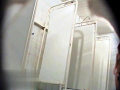 in public pool showers 946