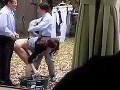 mujer de negocios japonesa es por compa&ntilde_eros de trabajo (Full: bit ly/2AGrTa6)