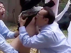 mujer de negocios japonesa es por compa&ntilde_eros de trabajo (Full: bit ly/2AGrTa6)