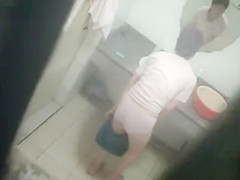 peeping chinese girls bathing 12