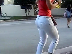 sexy walking Guera