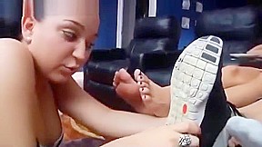 sniffing foot